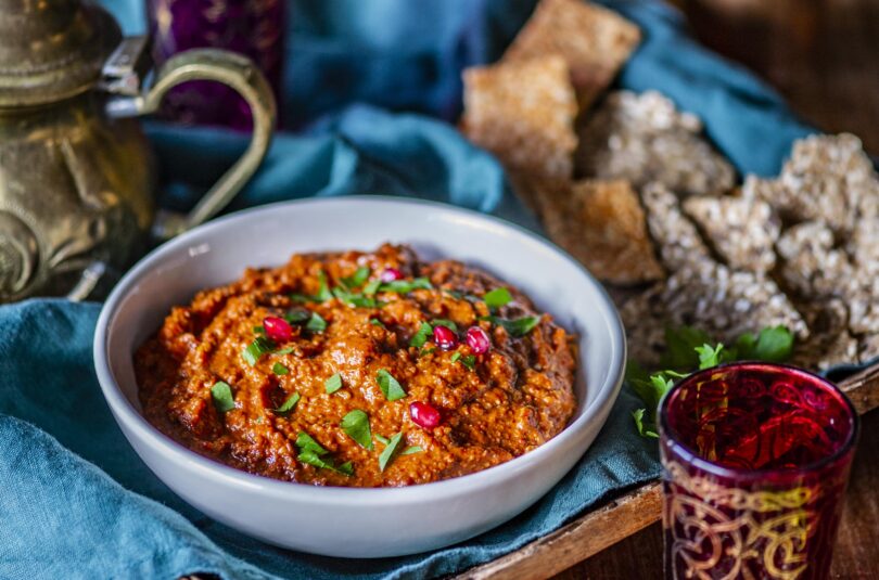 Muhammara ehk röstitud paprika ja Kreeka pähkli määre