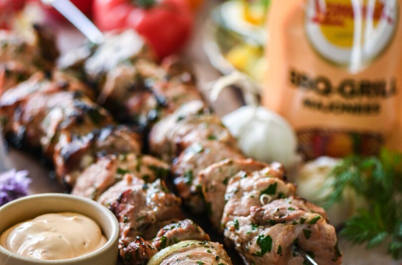 Õuna-sibulamarinaadis sealiha BBQ majoneesi kastmega