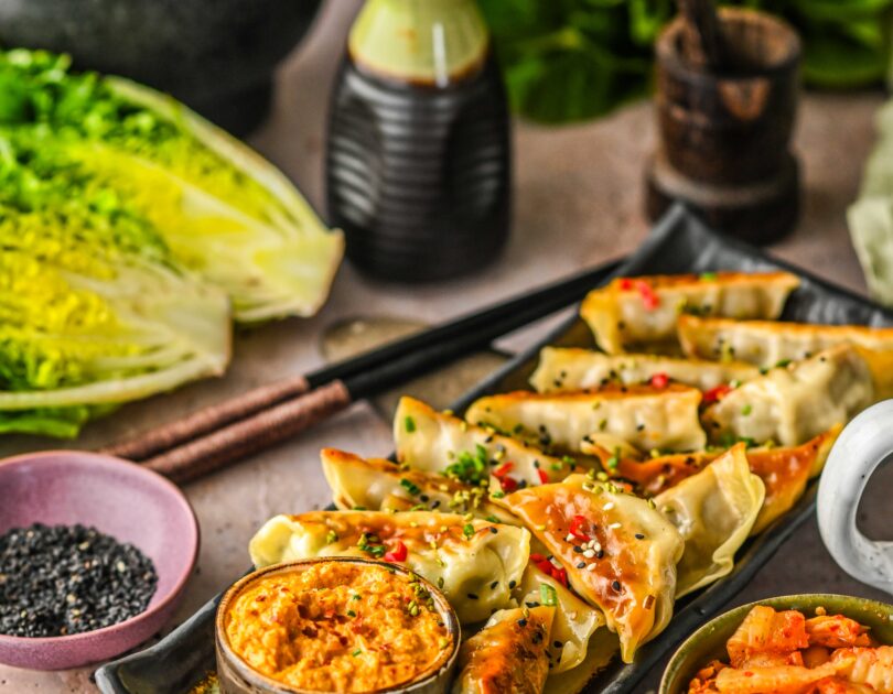 Gyozad või pelmeenid kimchi majoneesiga
