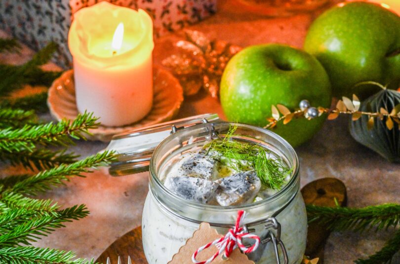 20251118-DSC_3485 Koorene heeringas rohelise õuna ja fenkoliga