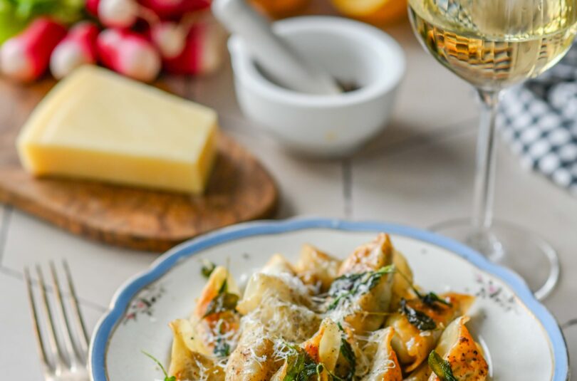 salvei ja pruuni võiga pelmeenid (10) Pelmeenid pruuni või ja salveiga