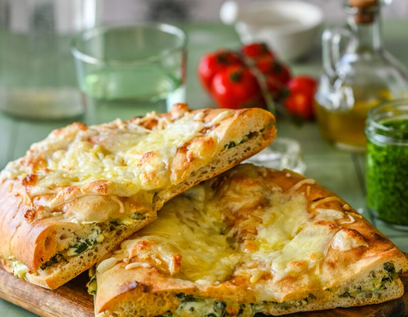 Juustune karulaugutäidisega lavašš